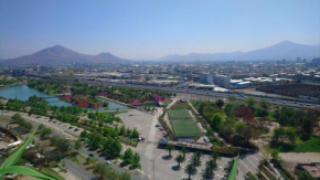 Frente al parque (Solo mujeres)